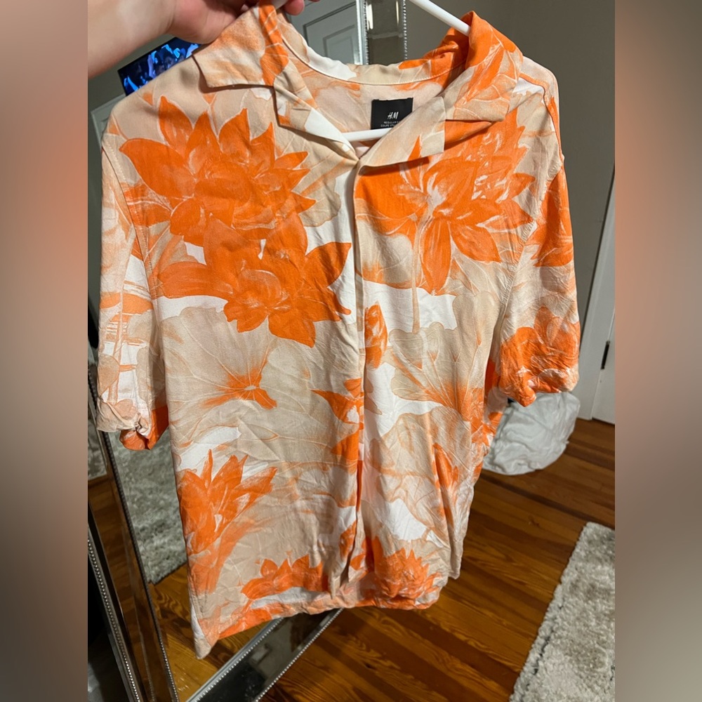 Button down shirt. Worn once, in perfect condition!